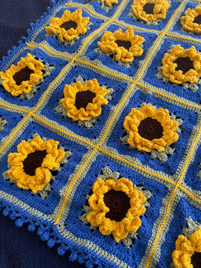 crochet sunflower throw 2.JPG