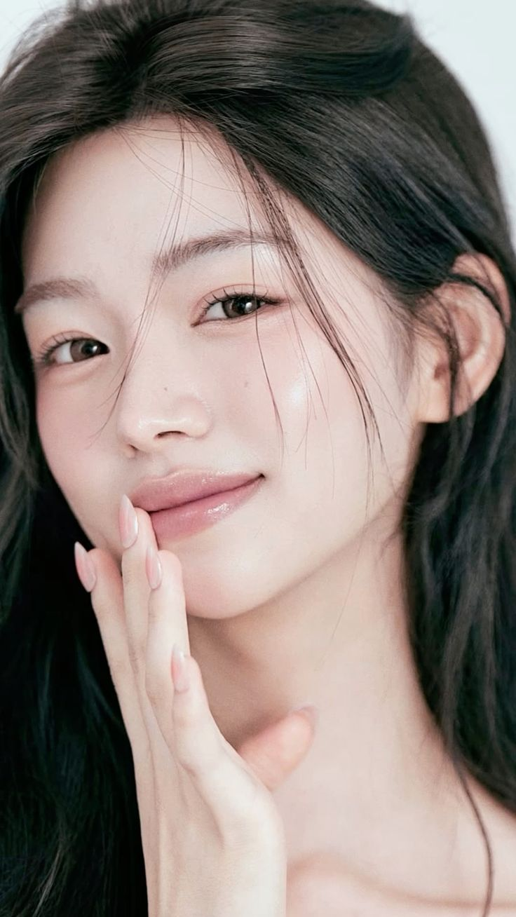 為什麼別人妝容一整天貼服無瑕?其實不是你技術差,也不是產品不行,而是「步驟錯了」!