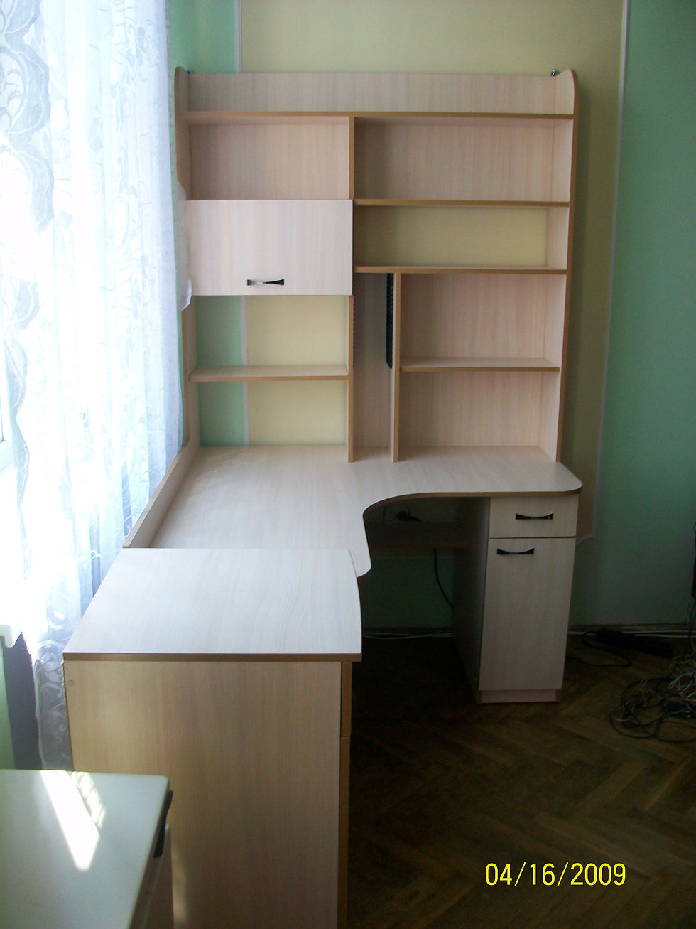 Миниатюра: Комп.стол 1