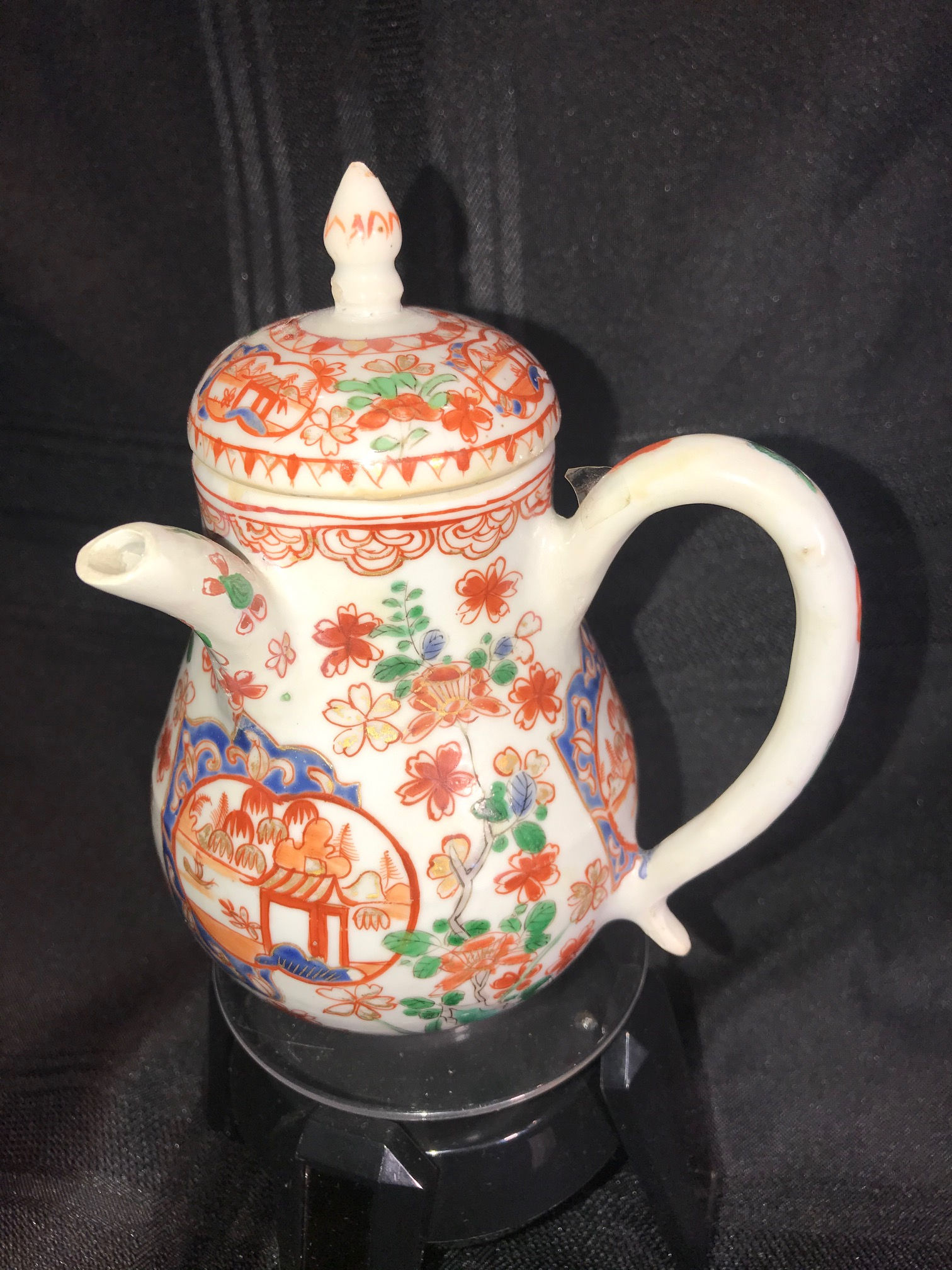 ANTIQUE IMARI SIDE SPOUT TEAPOT