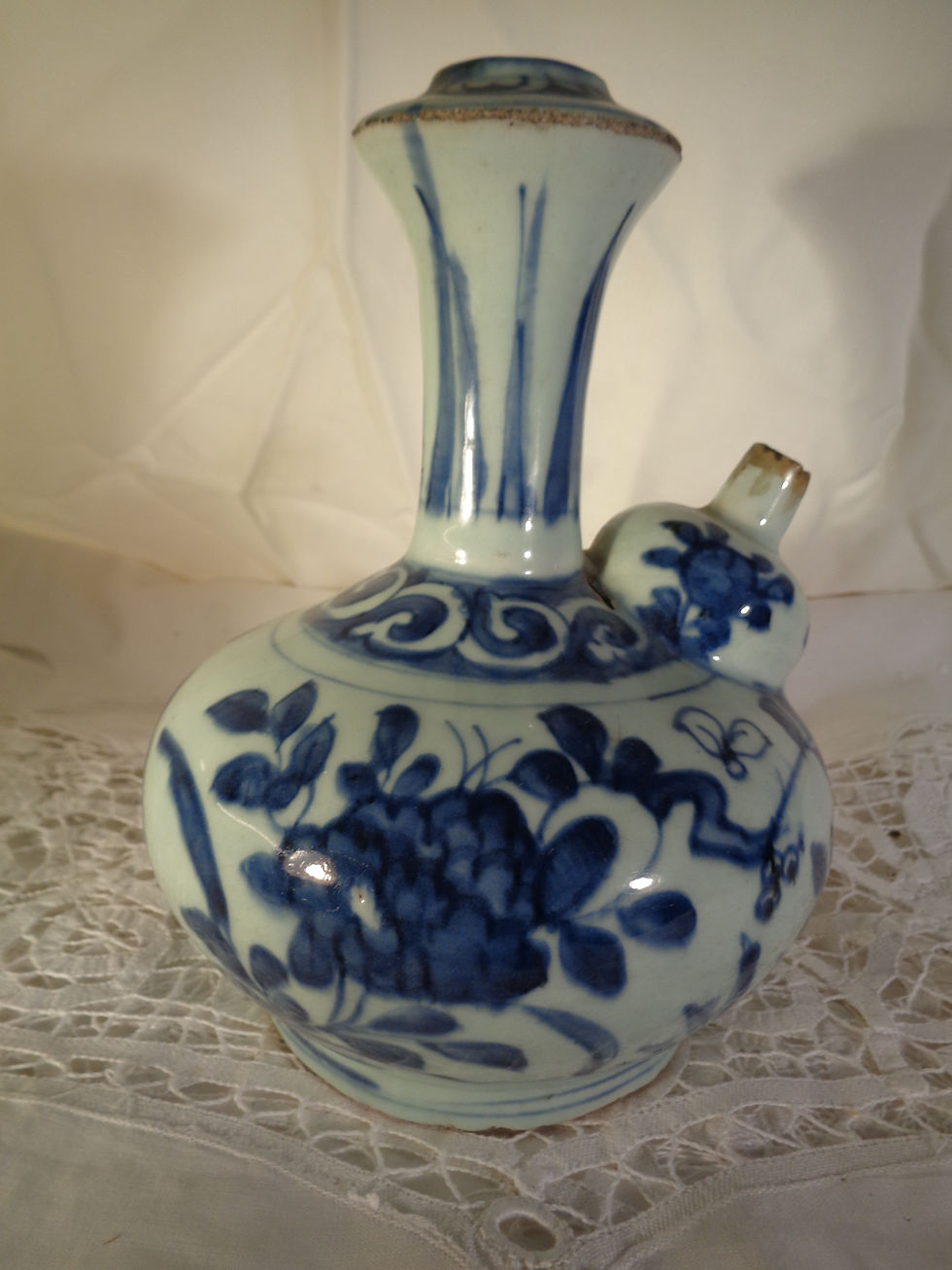 Thumbnail: 1700's Canton Porcelain Receptical