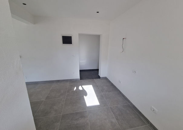 Prodej rodinného domu 105 m², pozemek 184 m²
Novigrad, Istrie, Chorvatsko