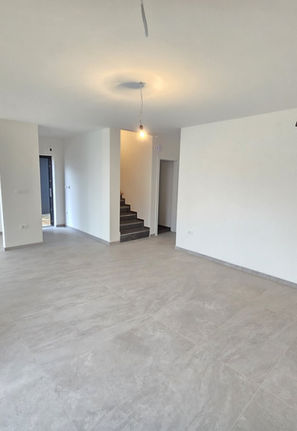 Prodej rodinného domu 120 m², pozemek 80 m²
Medulin, Istire, Chorvatsko