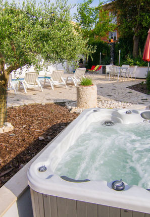 Prodej nemovitosti 290 m2, pozemek 570 m2
Medulin, Istrie, Chorvatsko