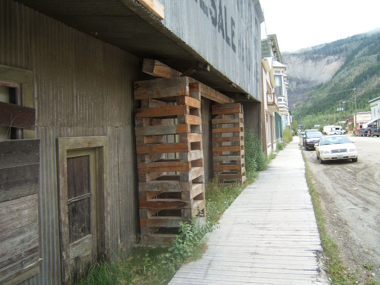 Dawson+City+Yukon+-+Perma+Frost+getting+soft+around+some+buildings+-+climate+cha