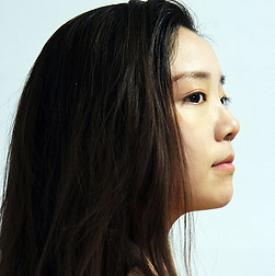 Headshot of Se Yoon