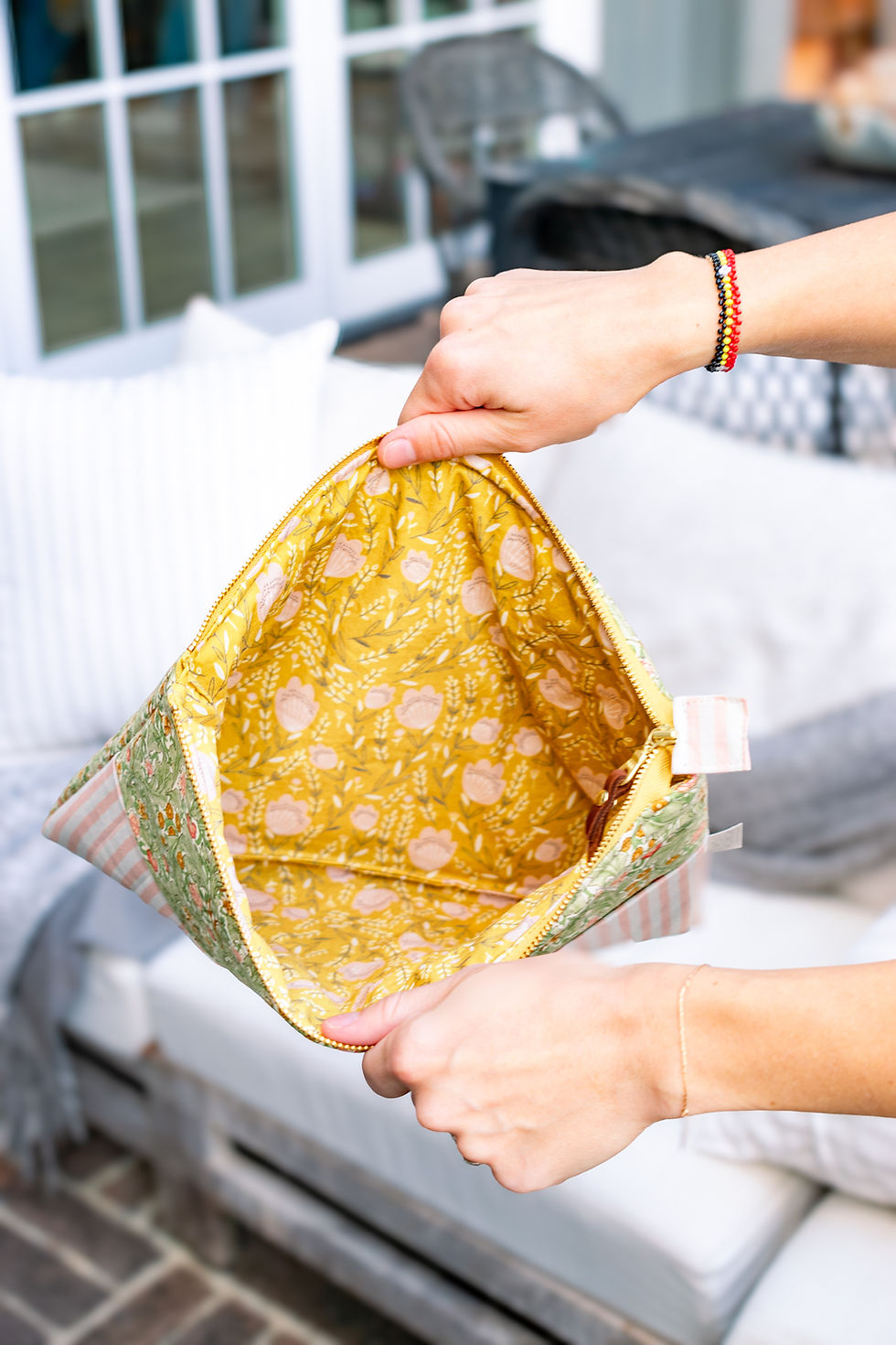 Thumbnail: Lauren Bible Study Pouch with Handle