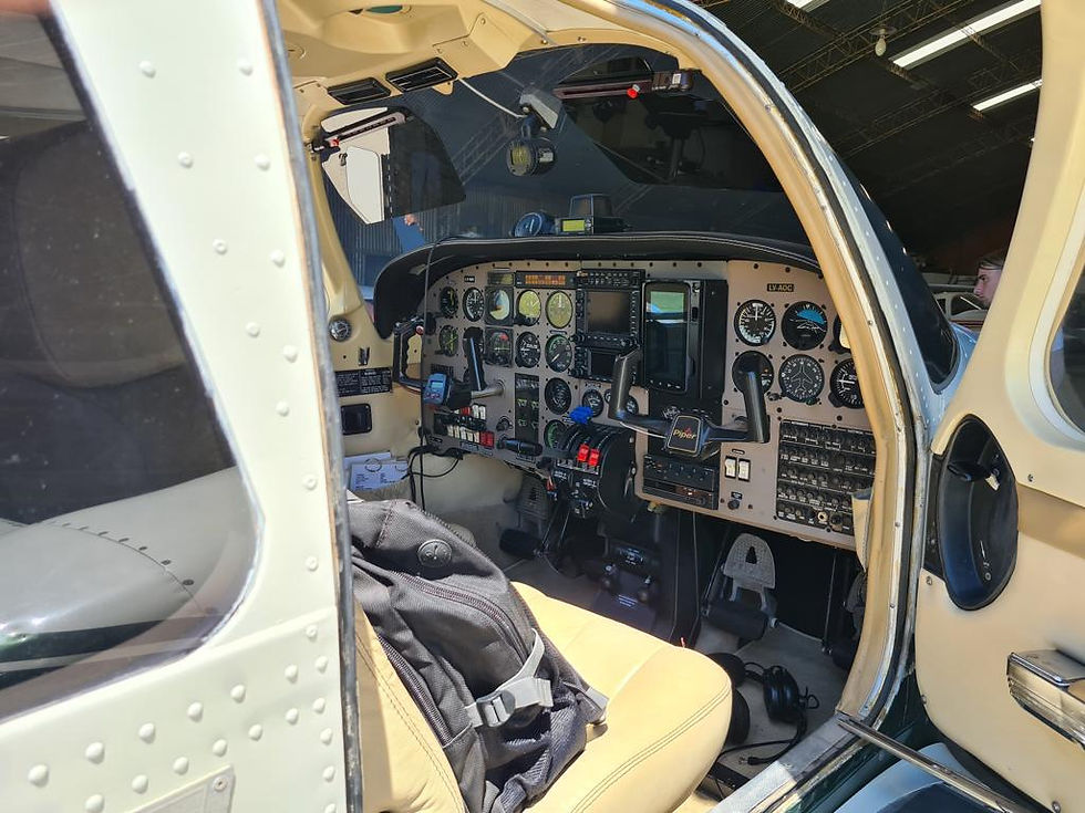 Miniatura: PA-34-220T Séneca III  Año 1984