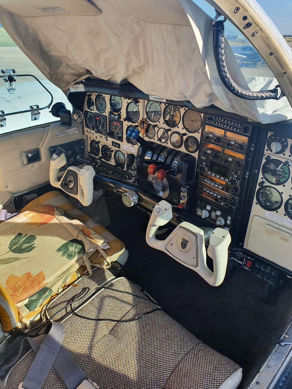 Miniatura: 1966 Beechcraft D95A Travel Air