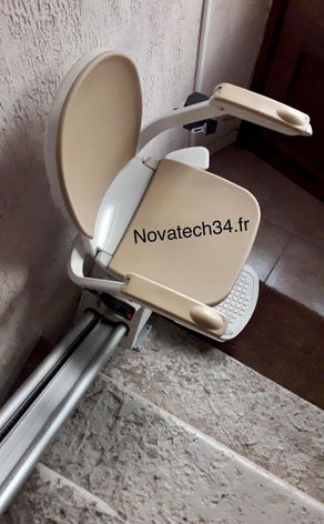Pensez à changer les batteries de votre monte escalier !