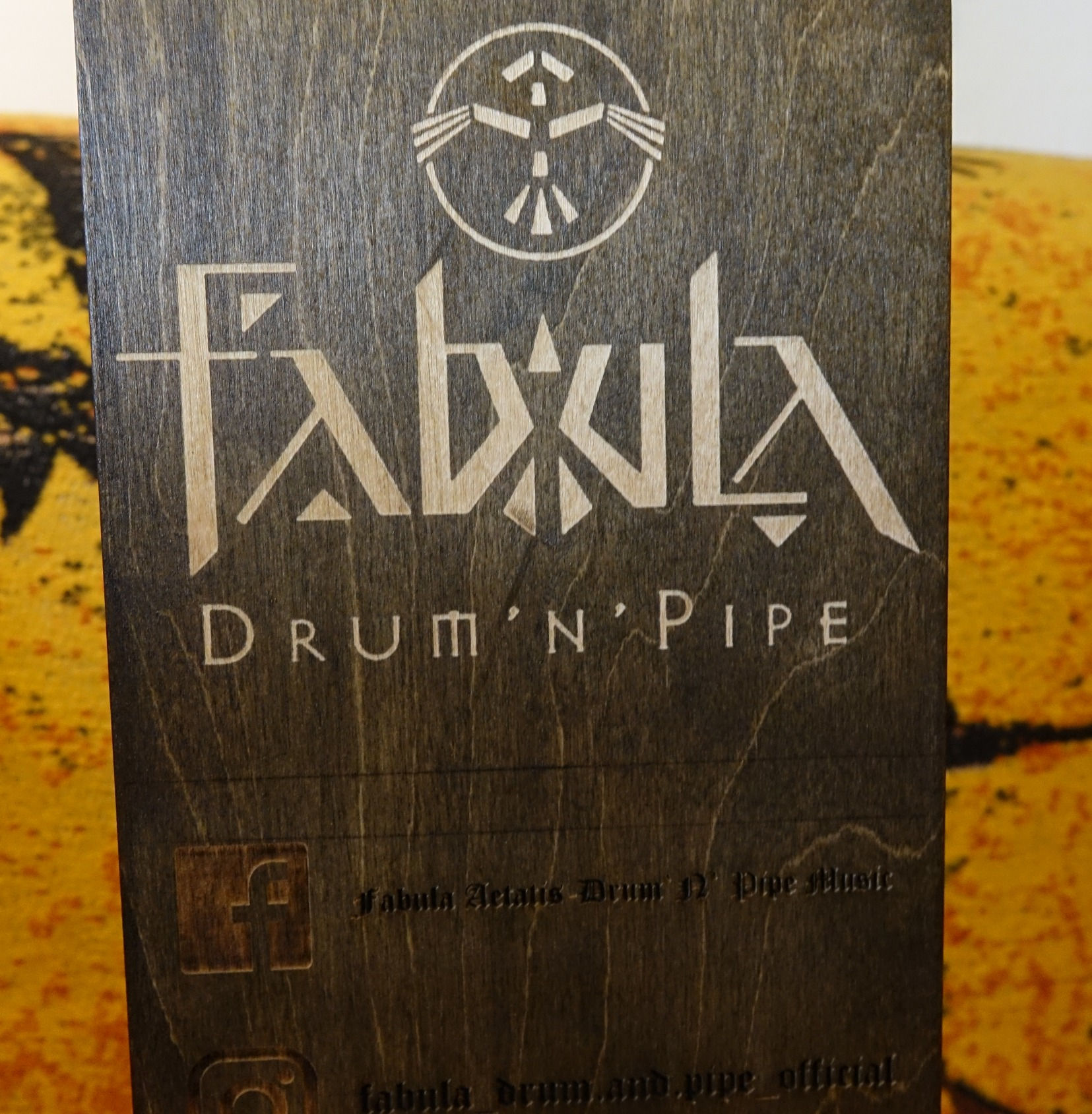 Werbeständer aus Holz