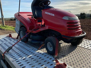 Little Honda mower collected from droitwich getting delivered to Rye for our customer 🤝📈
