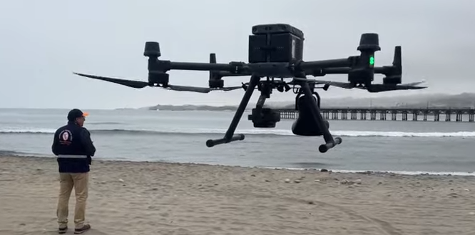 dron alerta de tsunami