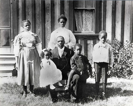 David-Stokes-Family-ca-1906-001-1100x880.jpg