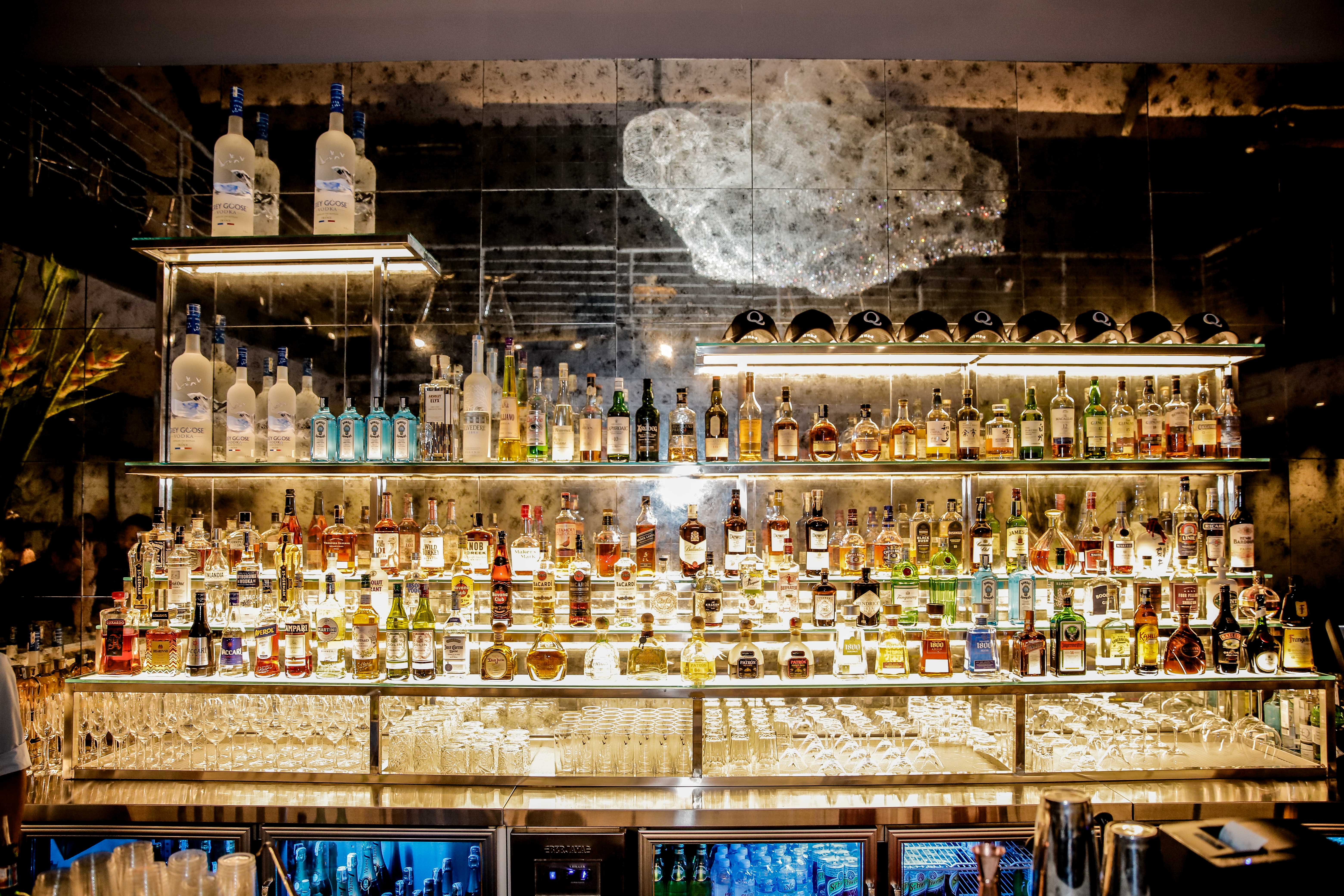 Q BAR SAIGON - PREMIUM WHISKY