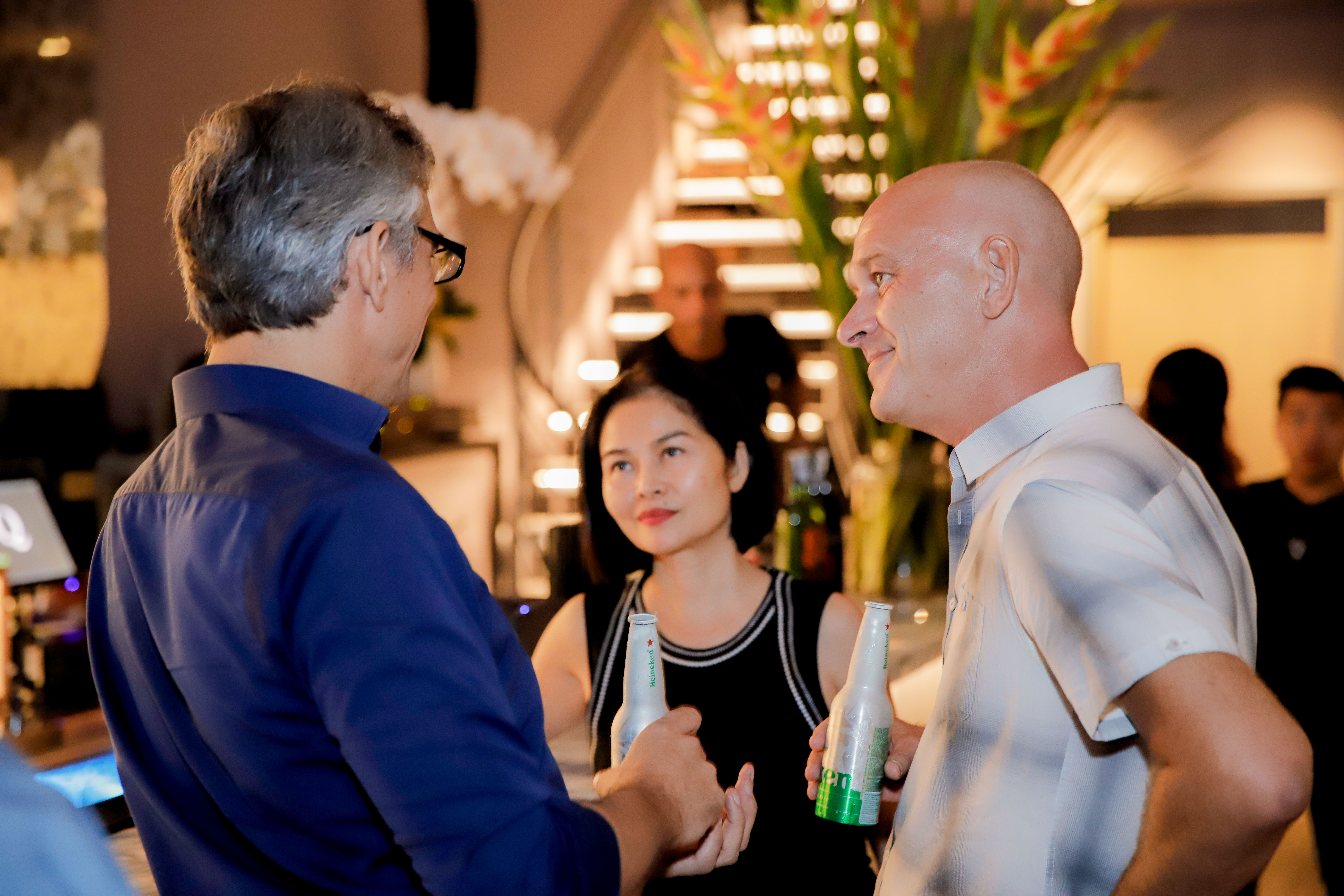 Q BAR SAIGON - OPENING NIGHT