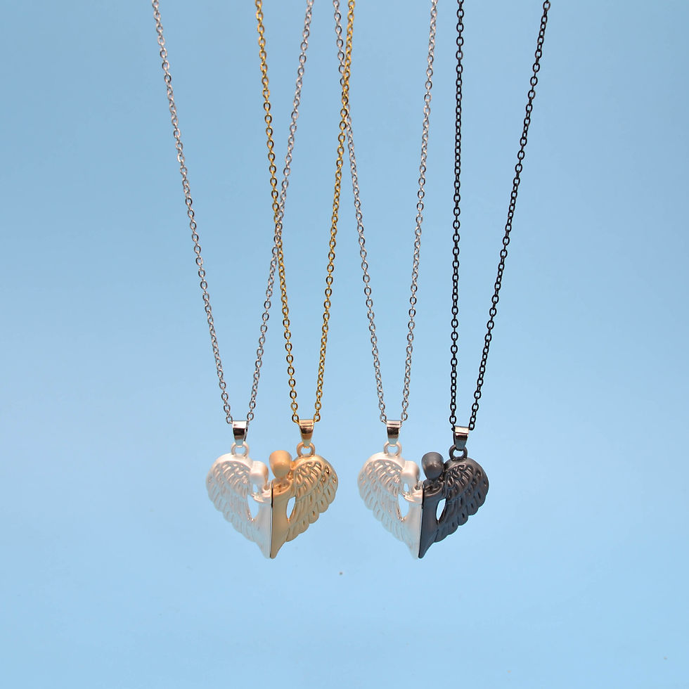 Chikiwiki Couple Magnet Valentine's Day Clavicle Chain Hug