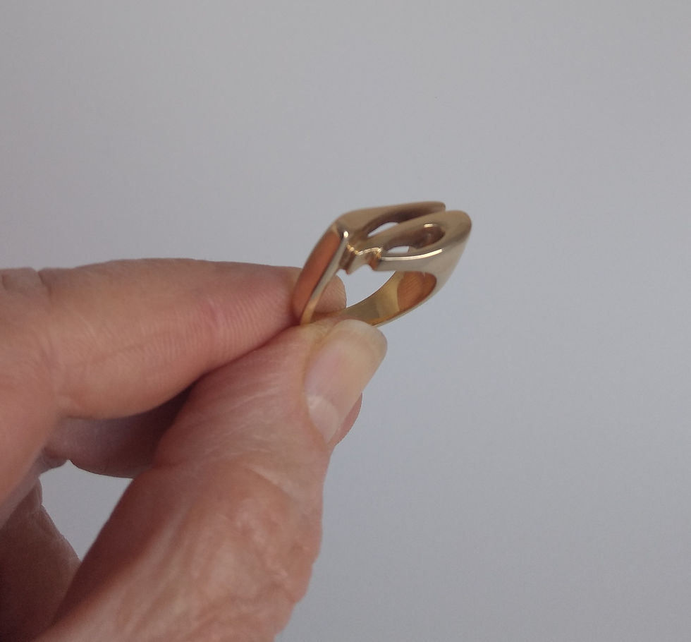 Thumbnail: Ring sculptured yellow gold