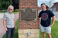 38c88369-1fdb-4abc-8539-84580514fb60-large16x9_MikeOberleandDanHartwiginfrontofahistorical