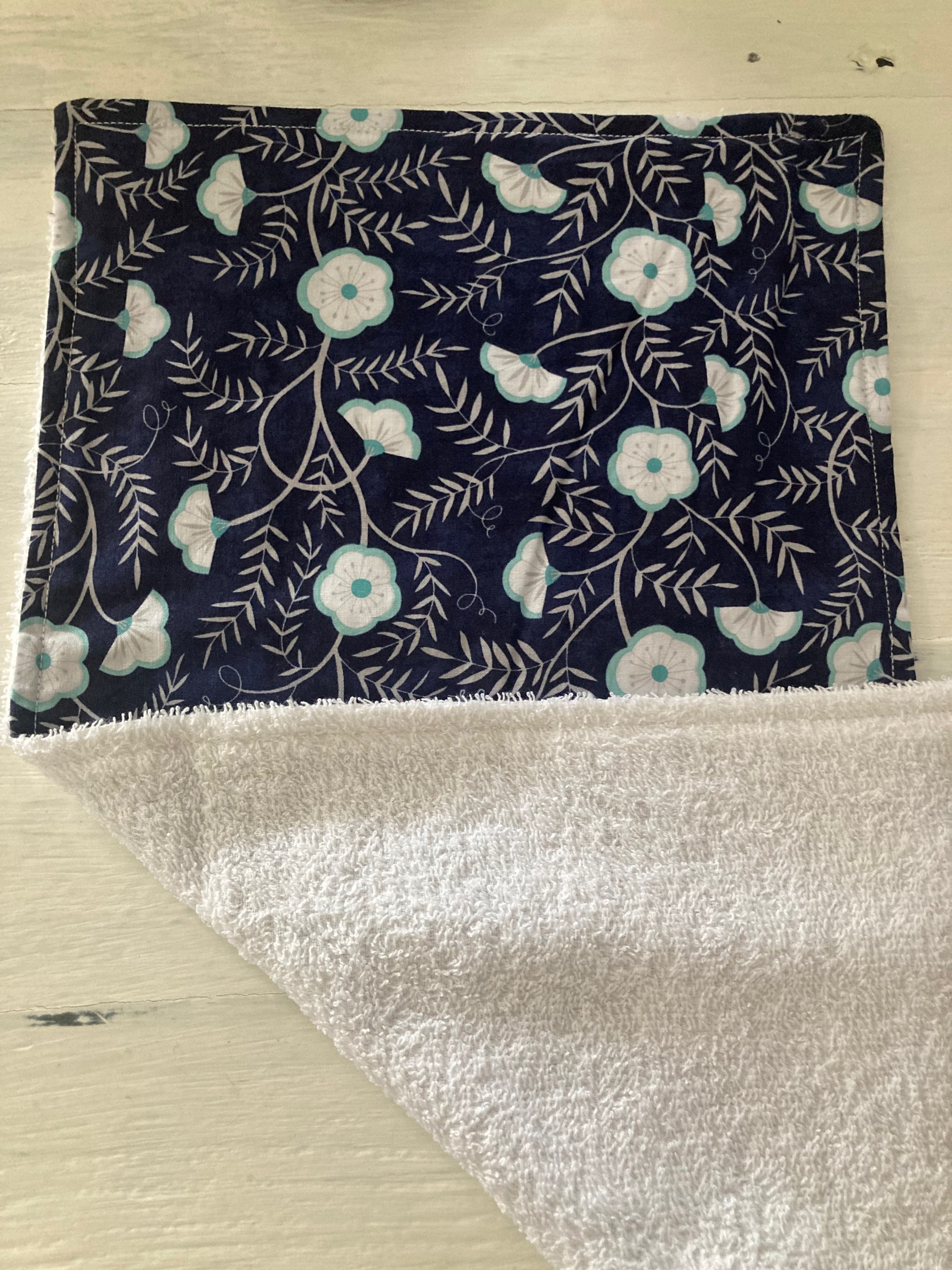 Burp Pad - Navy Mint Ivy 