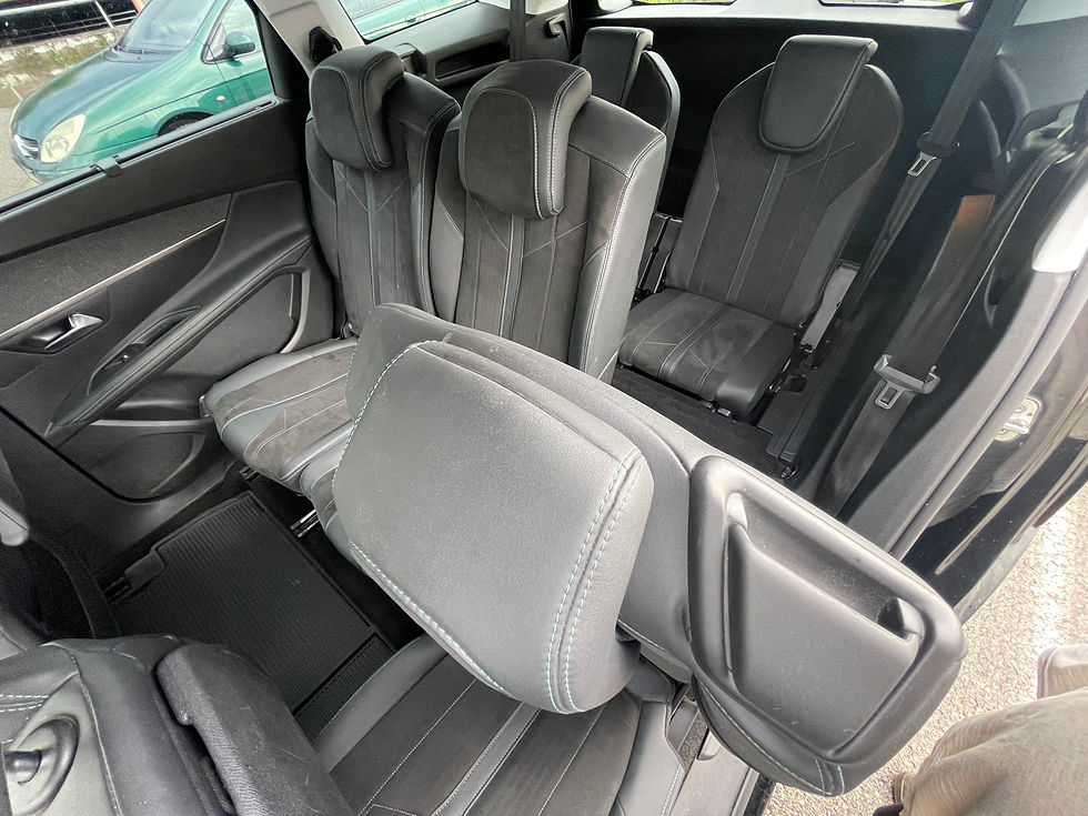 Miniatiūra: Peugeot 5008