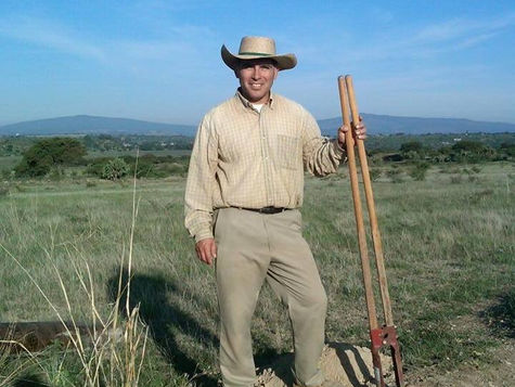 A Paradox between Nuestra Cultura & Professional Advancement 