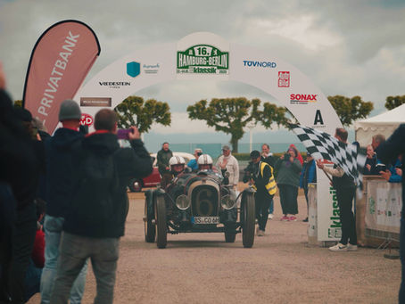 HBK Zieleinfahrt Oldtimer