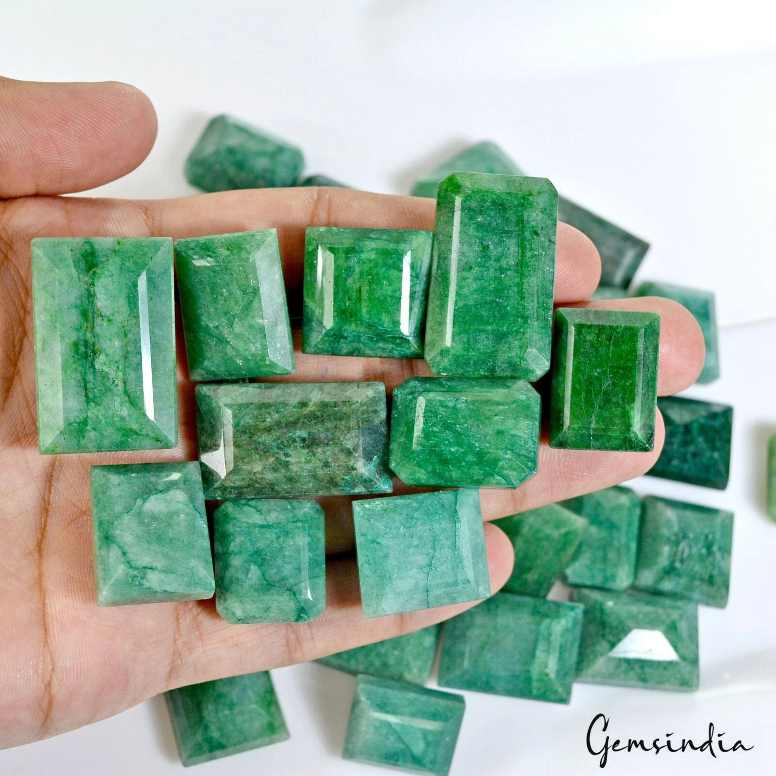 1500 Cts/38 Pcs Natural Brazilian Green Emerald Baguette Cut Wholesale Gems Lot