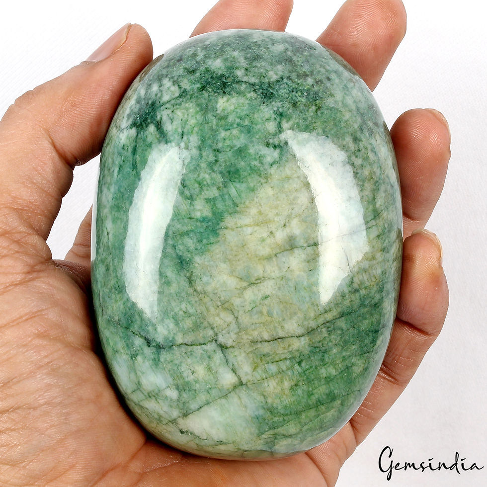 2800 Cts Natural Green Emerald Oval Cabochon Loose Earth mined Gemstone, Brazil