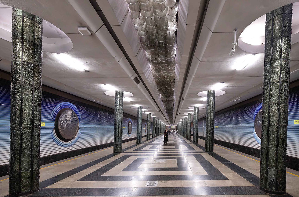 Kosmonavtlar Station