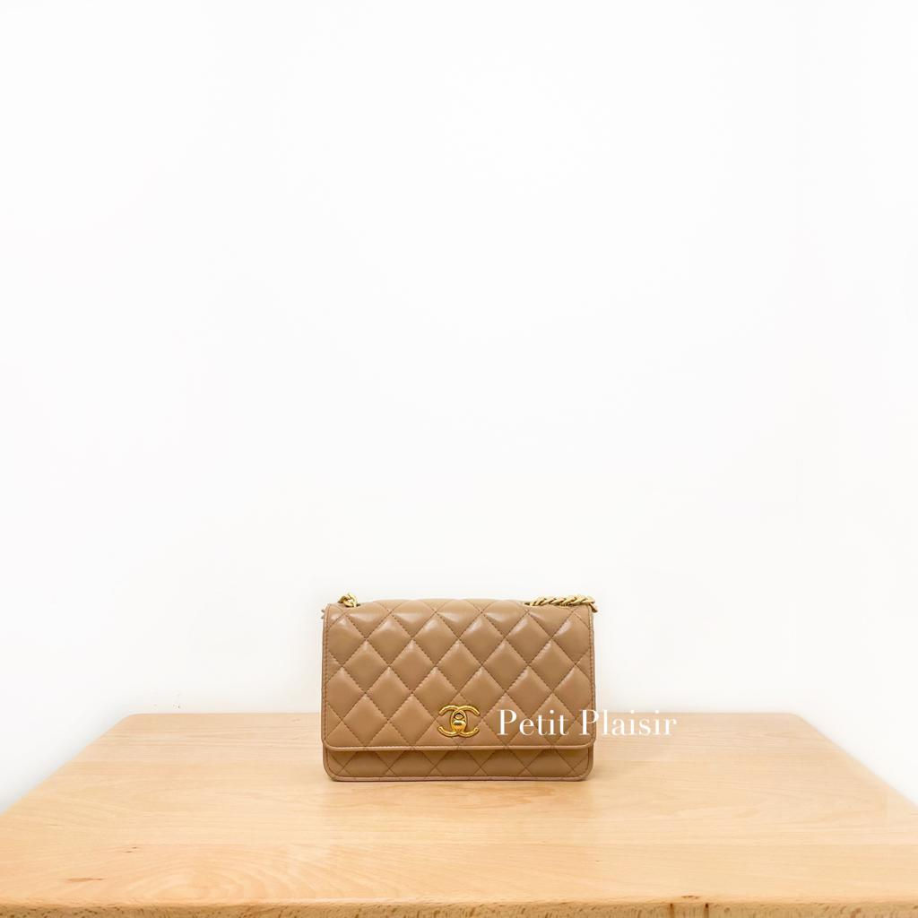 Chanel Wallet on Chain