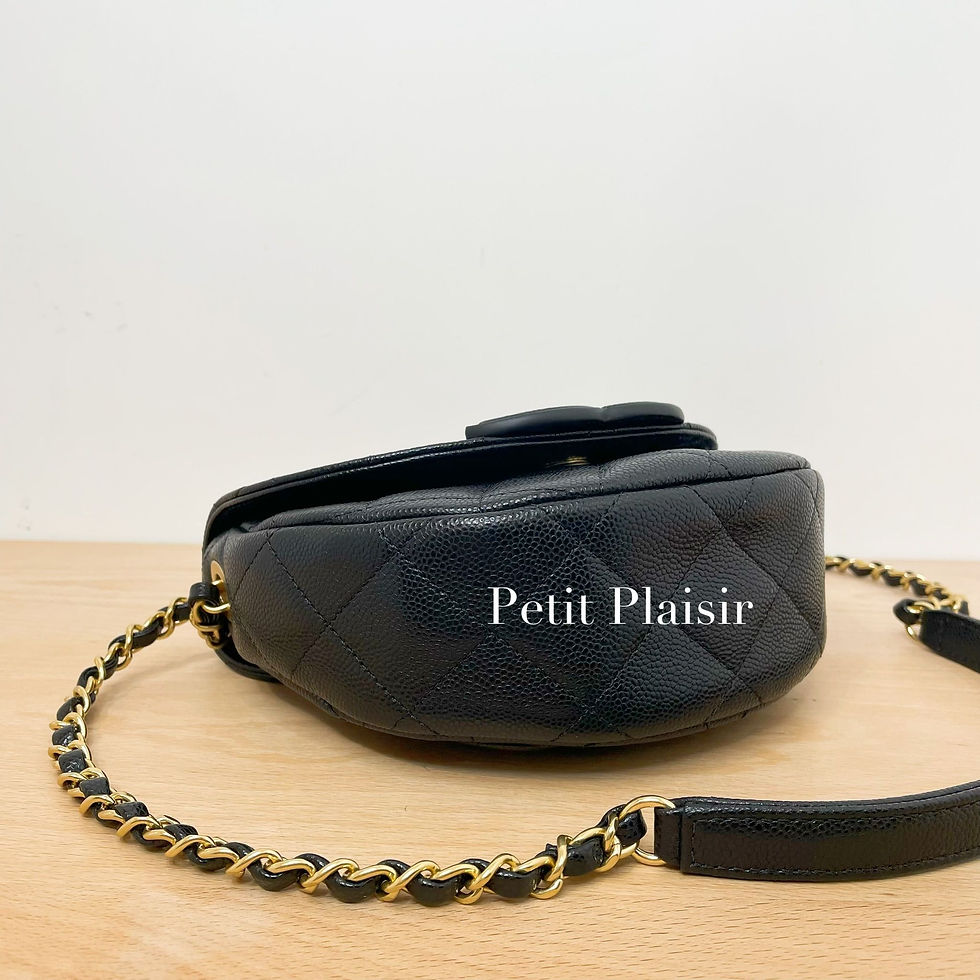 Thumbnail: Chanel Mini Messenger Bag