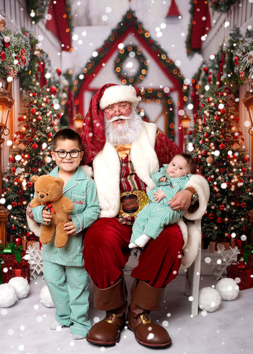 Christmas family photo session in Englewood NJ by Diane Levy Photography