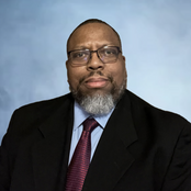Dr. Michael Paulus