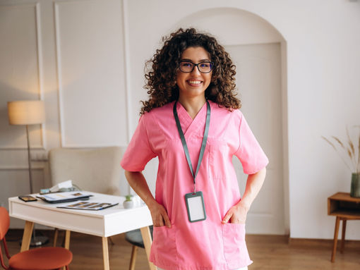 Tips for Maintaining Comfort During Long Shifts with Stylish & Durable Scrubs