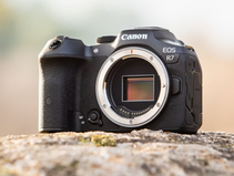 The Latest Canon EOS R7 Mark II Rumours