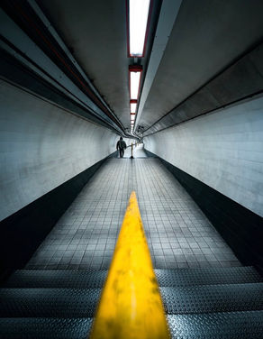 Photo Analysis: London Tunnel