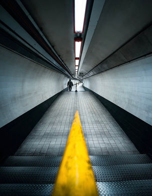 Photo Analysis: London Tunnel