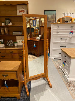 LIGHT OAK FINISH RECTANGLE DRESSING MIRROR