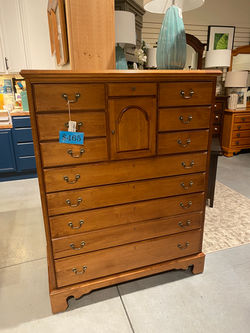 LIGHT CHERRY CHEST OF DRAWERS