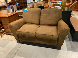 MEDIUM BROWN LOVESEAT