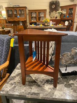 CHERRY CORNER END TABLE