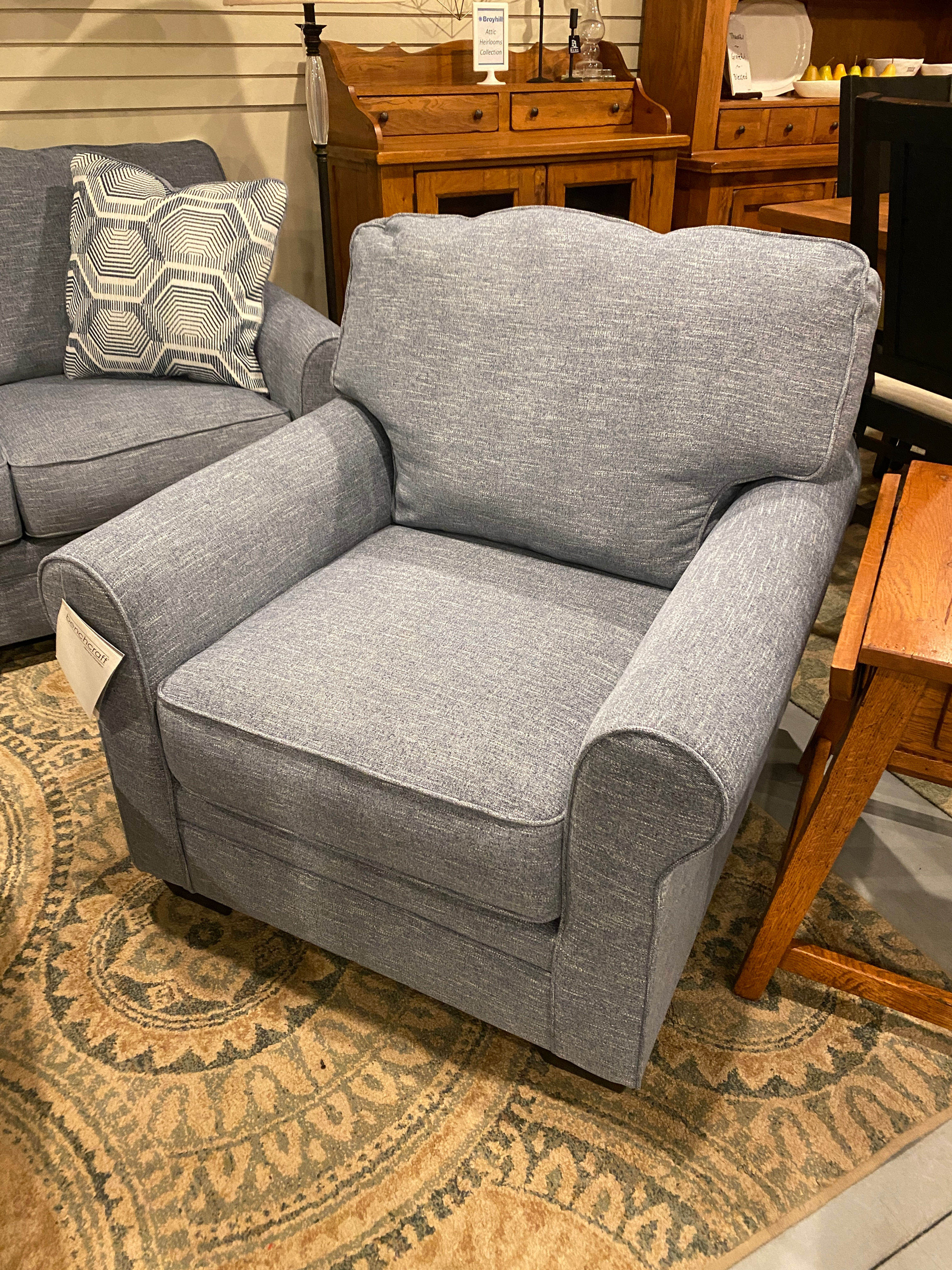 CARISSA MANOR ACCENT CHAIR