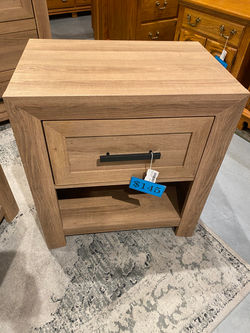 NATURAL ASH FINISH 1 DRAWER NIGHTSTAND