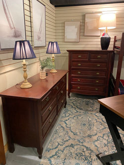 MEDIUM CHERRY FINISH DRESSER SET
