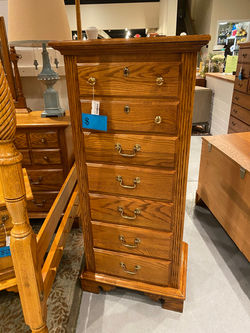 OAK LINGERIE CHEST WITH LIFT TOP