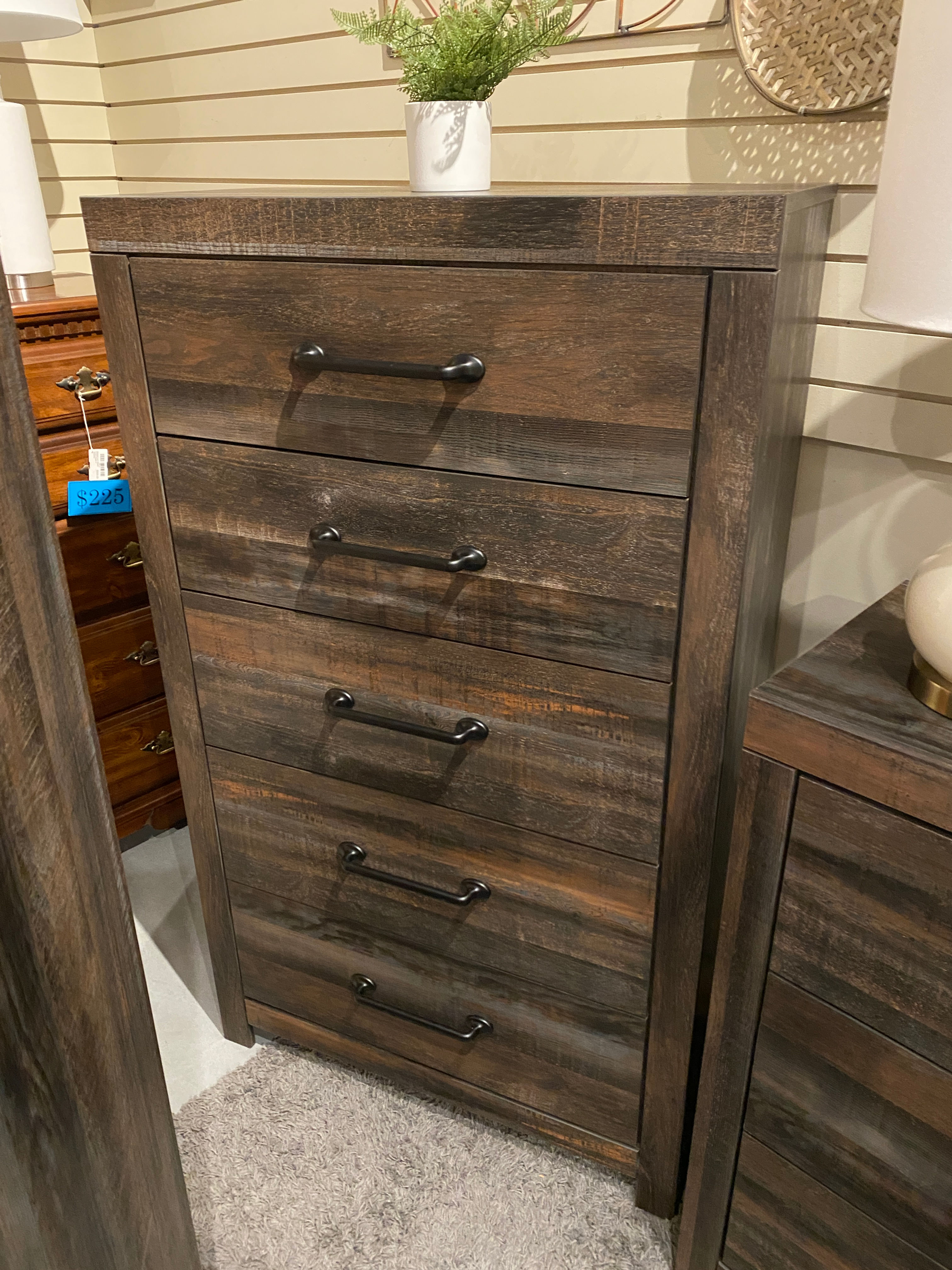 DRYSTAN RUSTIC BROWN CHEST OF DRAWERS