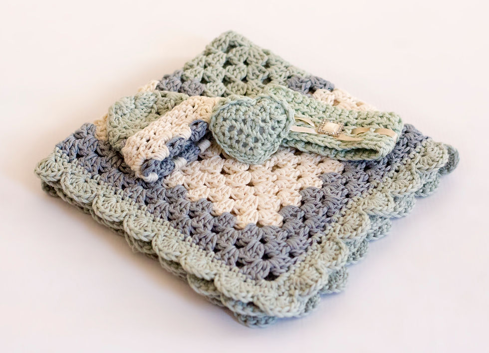 Crochet items by BHFTF.