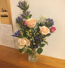 今日の花 バラ、リンドウ、スターチス