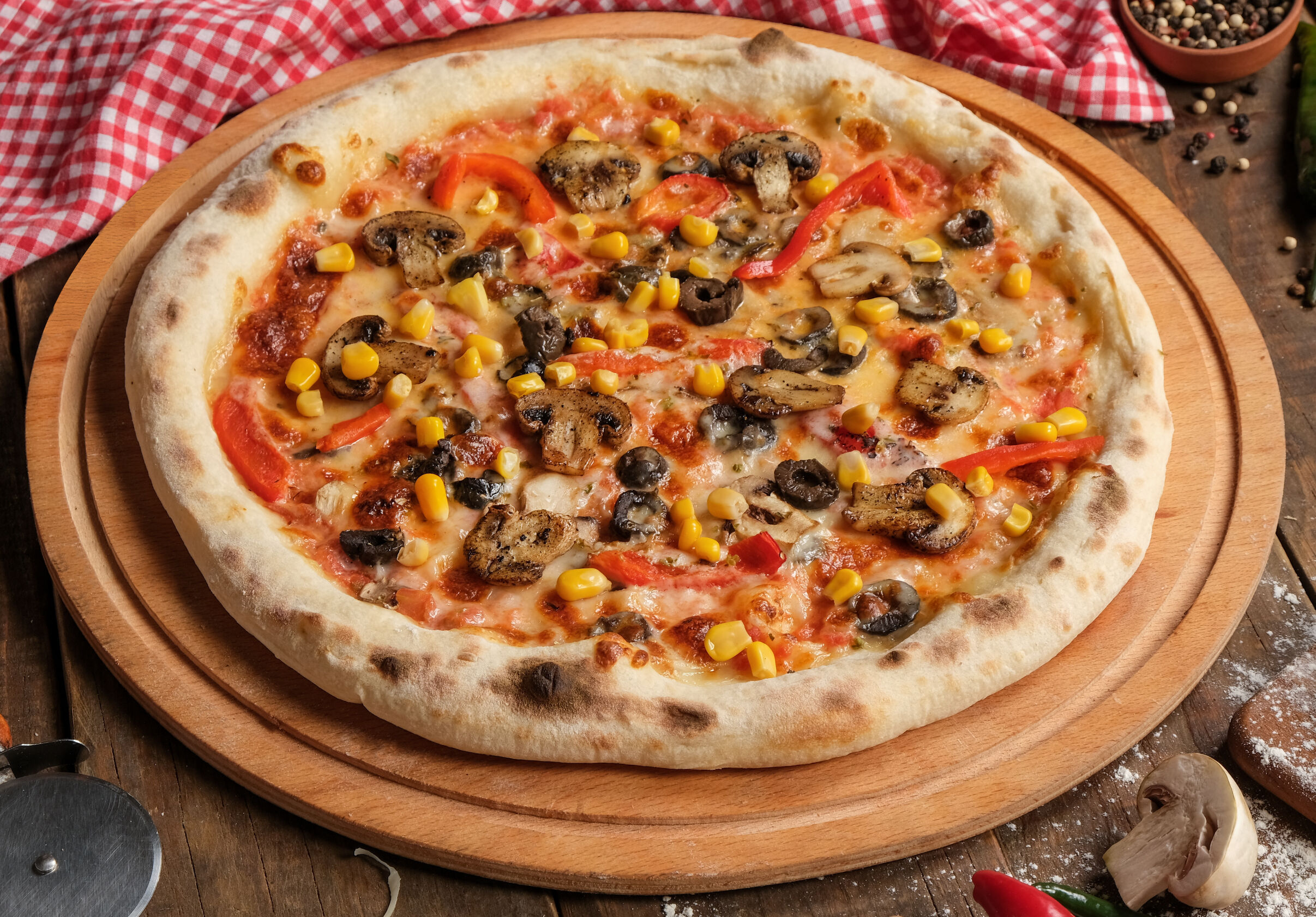 Akdeniz Pizza (Büyük Boy)